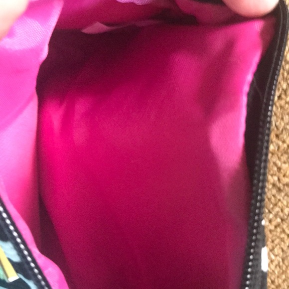 NWOT. STEVE MADDEN COSMETIC/ACCESSORY BAG -EZ ZIP - Picture 3 of 3